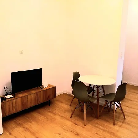 Klonowicza One Лешно